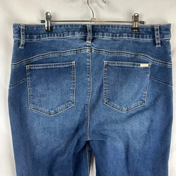 Chicos So Lifting Crop Jeans Womens Size 2 Large 12 Blue Wash Denim Slimming - Picture 6 of 9